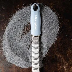 Microplane Premium Reibe / Zester, Küstenblau -Küche Grill Laden microplane premium reibe zester kuestenblau c4ecd7d6cf15bb184a1aee0ed7c3ad20