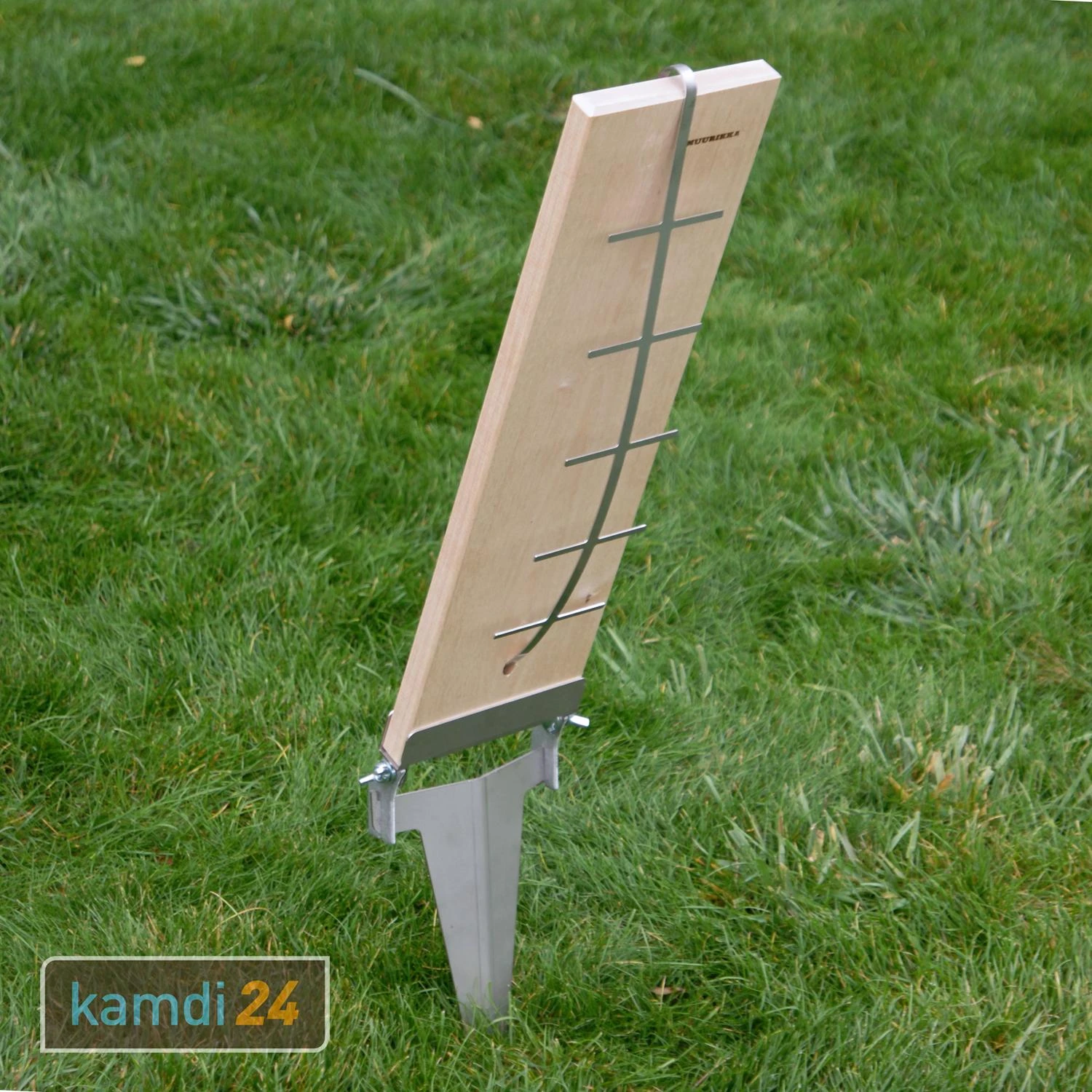 Muurikka Flammlachsbrett Mit Halterung, Rahmen Und Erdspieß 11 Muurikka Flammlachsbrett Mit Halterung, Rahmen Und Erdspieß – Bild 9